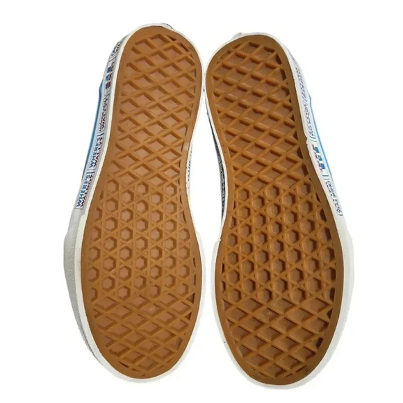 Vans X Where's Waldo International Stripes Old Skool Kids Sneakers Shoes 1.5 - Picture 9 of 14